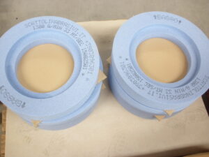 Abrasivi con legante ceramico